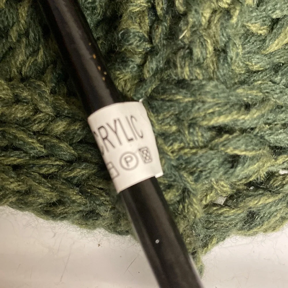 Aran Traditions Green Infinity Scarf Acrylic 72”